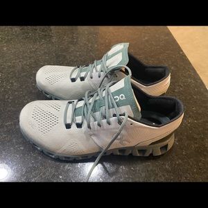 On Cloud X v2 in Glacial/Olive